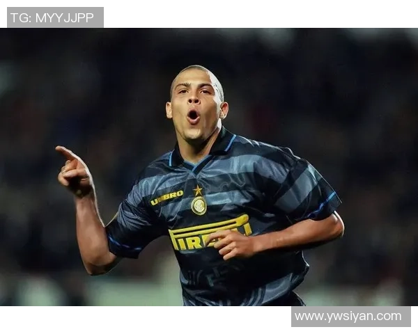 全球足球男球星大全名单及代表性照片展示汇总