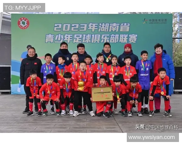 株洲五人制足球星湘杯激情开赛 球员激烈角逐掀起热血风暴 株洲五人制足球星湘杯激情开赛 球员激烈角逐掀起热血风暴